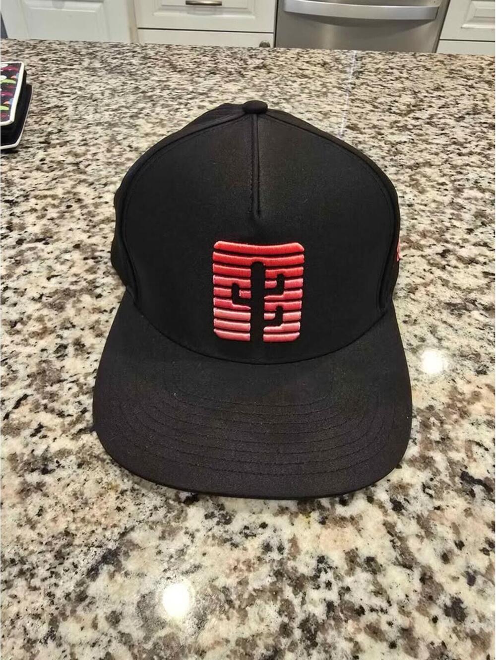 Waggle Golf Hat Snapback. New With Tags